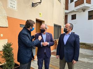 Pablo Casado celebra des de Pontons la sentència del TSJC sobre l'ensenyament en castellà a Catalunya