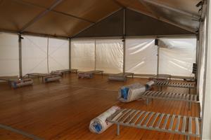 PCRs setmanals, grups reduïts i un campament per aïllar els positius de covid marquen la verema a Juvé & Camps
