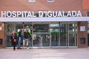 Pla curt de l'entrada de l'Hospital d'Igualada. ACN