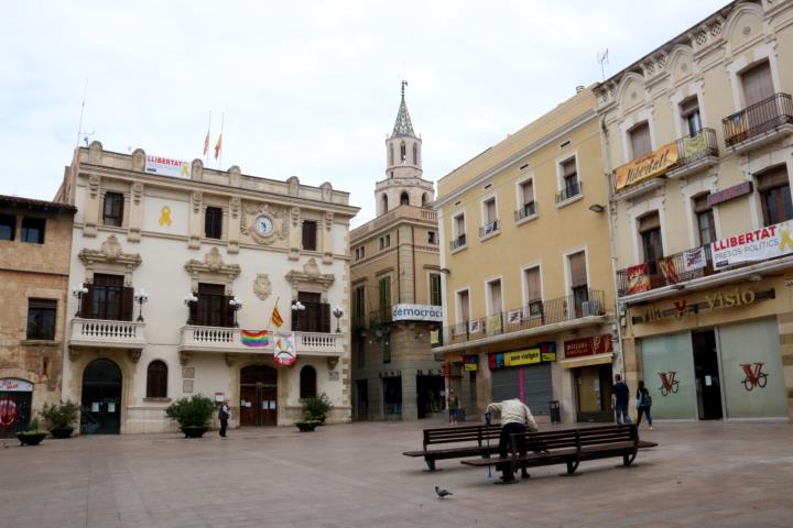 Pla general de la plaça de la Vila de Vilafranca del Penedès. Imatge del 17 de maig del 2020. ACN