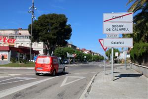 Pla general de la zona limítrof entre Cunit i Calafell, amb trama urbana continua. Imatge de l'11 de maig del 2020. ACN