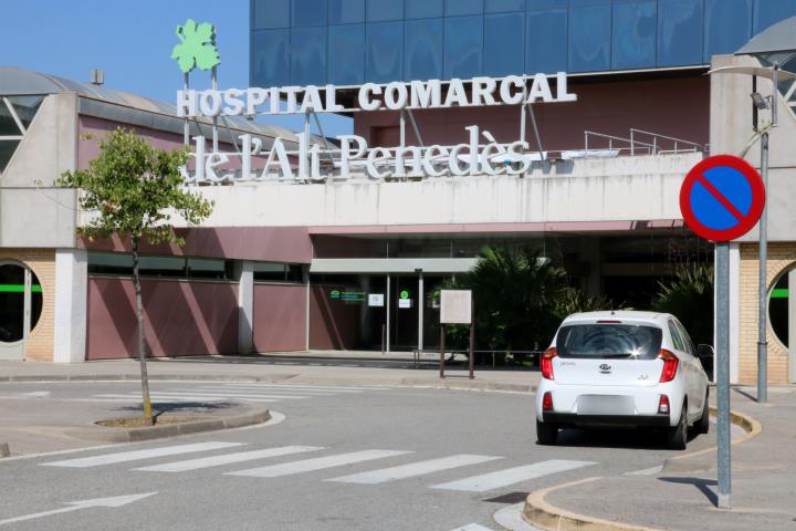 Pla general de l'exterior de l'Hospital Comarcal de l'Alt Penedès, a Vilafranca. Imatge del 13 de juliol del 2020. ACN