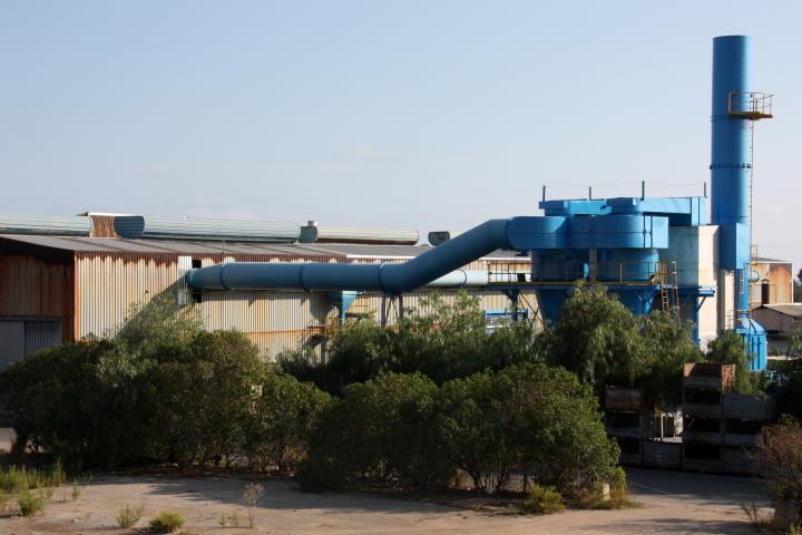 Pla general d’una de les naus de la fàbrica del grup Componentes Vilanova, a Vilanova i la Geltrú. ACN