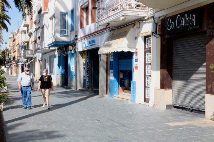 Restaurants tancats al Passeig del Carme de Vilanova. ACN / Gemma Sánchez