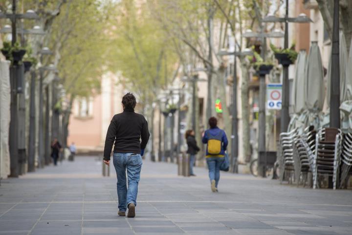 Sánchez anuncia que a partir del 2 de maig es permetrà fer esport al carrer si l'evolució de la pandèmia ho permet. EIX