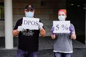 Sanitaris de l'hospital del Vendrell protesten per les condicions laborals i demanen convertir els 