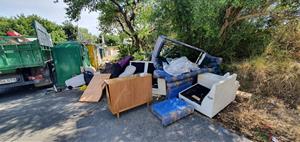 Sant Pere de Ribes posa en marxa una campanya contra els abocaments incontrolats. Ajt Sant Pere de Ribes