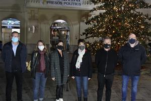 Sant Sadurní dona el tret de sortida a la campanya nadalenca amb l'encesa de llums als carrers