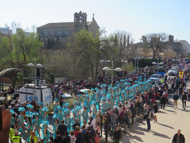 Santa Margarida i els Monjos acorda cancel·lar el Carnaval 2021 i consensuaran un acte simbòlic. EIX