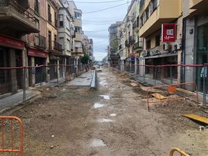 Se suspenen les obres de reurbanització de la carretera Dr. Robert del Vendrell. Ajuntament del Vendrell