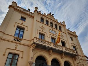 Sitges endureix les sancions als pisos turístics il·legals: multa doble de 36.000 euros al passeig marítim. Ajuntament de Sitges