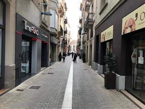 Un carrer cèntric d'Igualada durant la crisi pel coronavirus. ACN