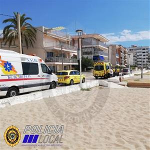 Un home de 88 anys mor ofegat a la platja de les Madrigueres del Vendrell. Policia local del Vendrel