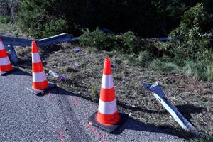 Un veí de Sant Cugat del Vallès mor en una sortida de via a l'AP-7 a l'altura del Vendrell