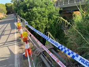 Una conductora que quintuplicava la taxa d’alcohol precipita el vehicle pel pont de la riera de Ribes