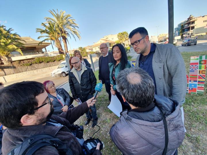 Una veïna de Cunit impulsa una manifestació contra la inseguretat viària a la C-31. Ajuntament de Cunit