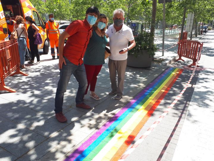 Vilafranca del Penedès se suma a la campanya per reivindicar el Dia per l’Alliberament LGTBIQ+. Ajuntament de Vilafranca