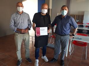 Vilafranca fa un reconeixement a les empreses i comerços que han col·laborat per pal·liar la crisi sanitària