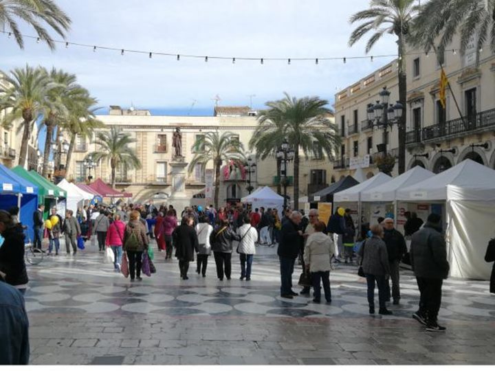 Vilanova ja prepara una Fira de Novembre de gran format a la web i amb petita presència a la plaça de la Vila. Ajuntament de Vilanova