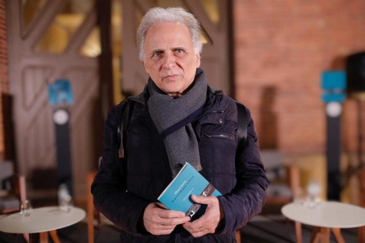 Presentació del llibre Despertar-me quan no dormo