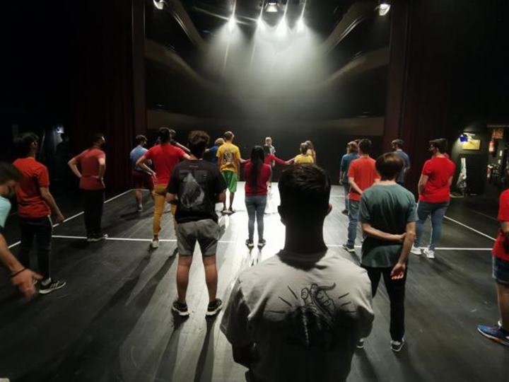 Apropar la dansa i la música als joves, objectiu dels projectes pedagògics de Vilanova Mapadeball i Cantem!. Ajuntament de Vilanova