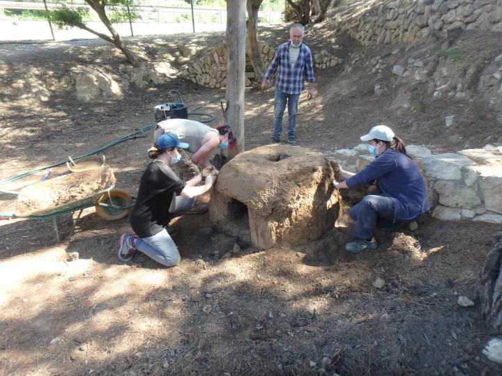 Arqueologia experimental a la Ciutadella Ibèrica de Calafell. ICAC