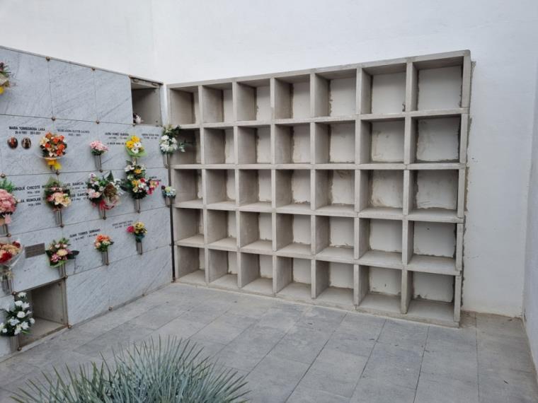 Comencen les obres d’accessibilitat al cementiri de Cubelles. Ajuntament de Cubelles