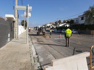 Comencen les obres d’adequació del carril bici a l’avinguda Montseny de Sant Pere de Ribes. Ajt Sant Pere de Ribes