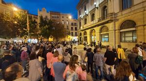 Concentració a Igualada en suport a l'expresident Puigdemont després de la seva detenció a l'Alguer