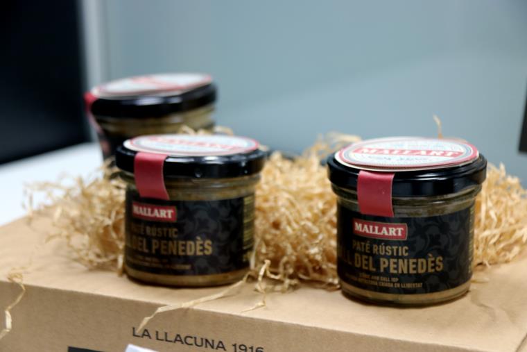 Culleres comestibles, ou vegetal, paté de gall del Penedès i vi enllaunat, protagonistes del Gastronomic Forum Barcelona. ACN