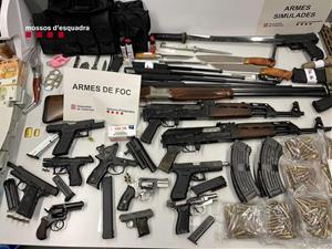 Desarticulada una organització criminal dedicada al tràfic de cocaïna i marihuana que també traficava amb armes    