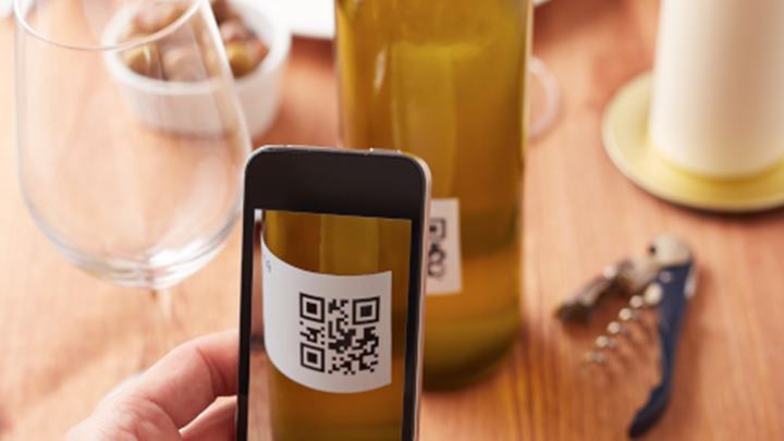 Desenvolupen etiquetes intel·ligents per millorar el seguiment de les ampolles de vi des del celler fins el consumidor. TRACEWINDU
