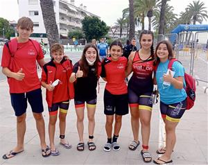 L'escola de triatló del Vilarenc Aqua ha aconseguit tripleta femenina. Eix