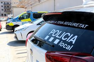 Detall d'un vehicle de la Policia Local del Vendrell. ACN