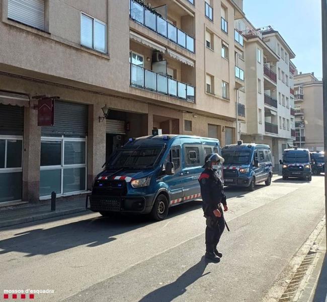 Dos detinguts per tràfic de drogues en un establiment del Vendrell. Mossos d'Esquadra