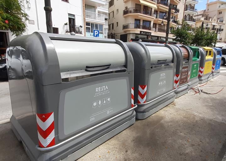 El 95% dels residus del contenidor de rebuig de Sitges es poden reciclar separant-los en altres contenidors. Ajuntament de Sitges