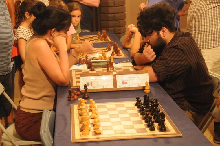 El Campionat mundial d’Escacs femení amplia les seves seus a Sitges. Ajuntament de Sitges