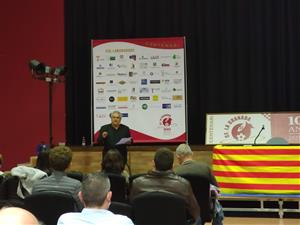 El Centre Cívic s’omple per la presentació del llibre del centenari del Club de Futbol La Granada. CF La Granada