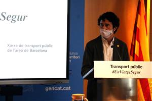 El conseller de Territori i Sostenibilitat, Damià Calvet, en la presentació de la campanya per recuperar la confiança dels usuaris del transport públi