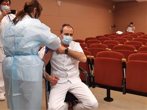 El Consorci Sanitari Alt Penedès-Garraf comença la vacunació del seu personal sanitari