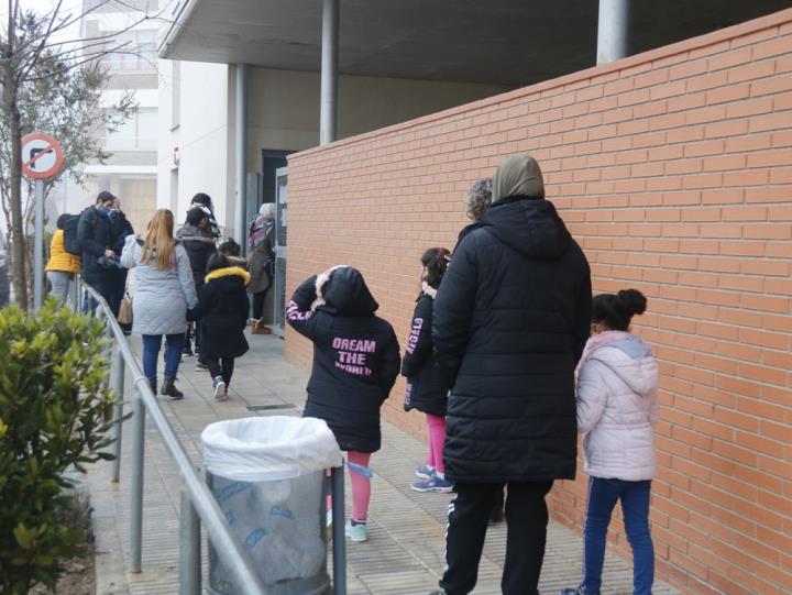 El curs escolar es reprèn aquest dilluns amb la incògnita de si finalment caldrà tancar els centres en algun moment. ACN