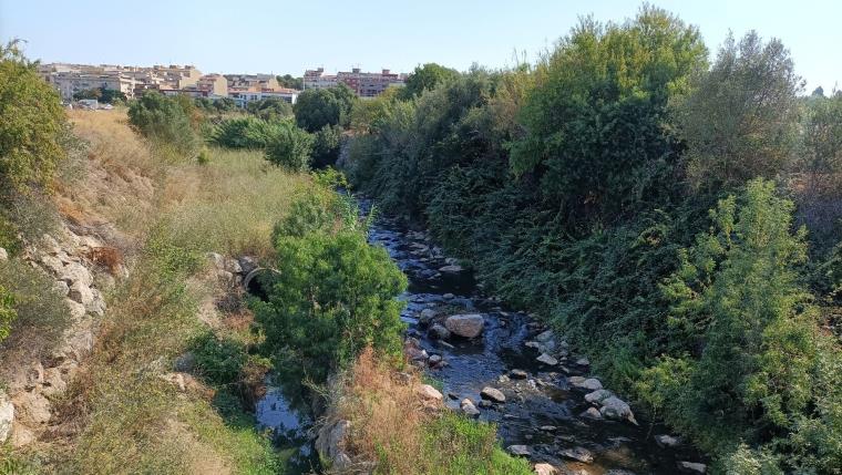 El GEPEC-EdC i l'ACA signen un acord per protegir la conca de la riera de la Bisbal, al Baix Penedès. Ajuntament del Vendrell