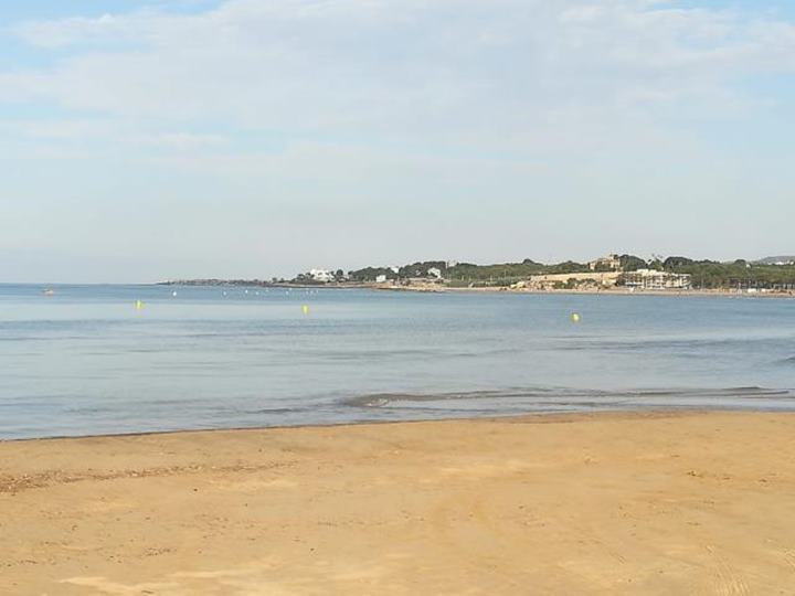 El govern de Vilanova decideix finalment tancar l'accés a les platges la nit de Sant Joan. Ajuntament de Vilanova