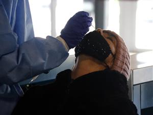 El Govern farà 60.000 tests d'antígens als membres de les meses i canvia la mascareta quirúrgica per l'FFP2. ACN