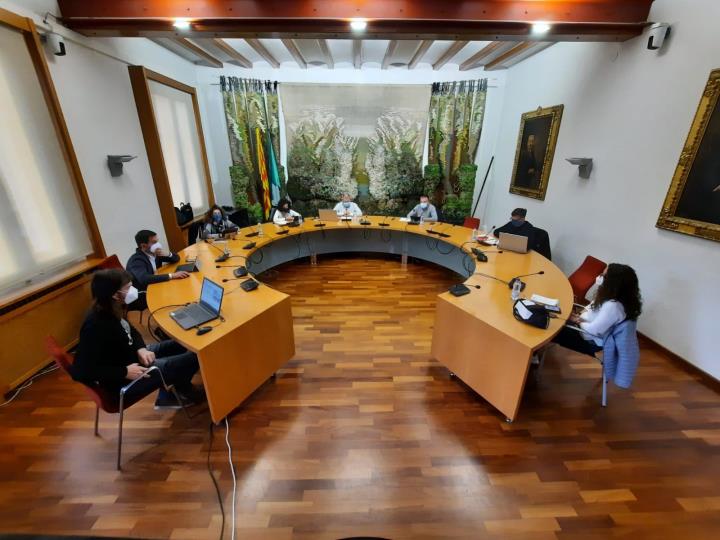 El ple de Sant Sadurní d'Anoia aprova un paquet d'un milió d'euros per a inversions. Ajt Sant Sadurní d'Anoia