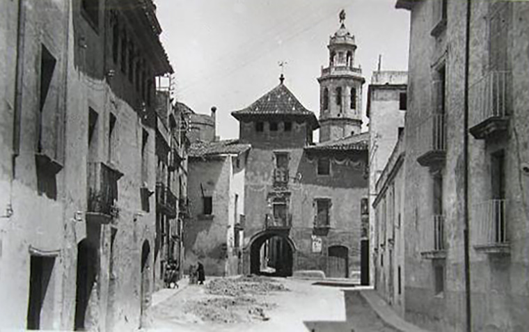 El Portal del Pardo . Eix