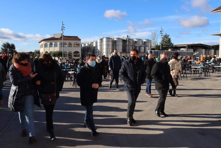 El president Aragonès i la consellera d'Acció Climàtica, a la Festa del Soci de Covides. Ajt Sant Sadurní d'Anoia