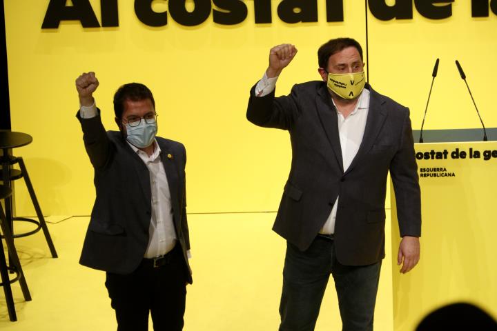 El president d'ERC, Oriol Junqueras, i el cap de llista d'ERC, Pere Aragonès. ACN / Guillem Roset