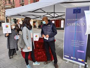 El servei de mediació de Vilafranca obre cada any uns 170 expedients amb una resolució positiva en més del 80%. Ajuntament de Vilafranca