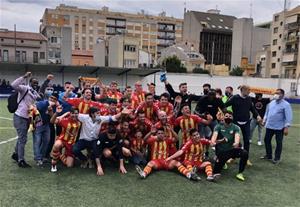 El Vilafranca aconsegueix un històric ascens a Segona RFEF, però ha d'estar pendent dels resultats del Lleida. EIX